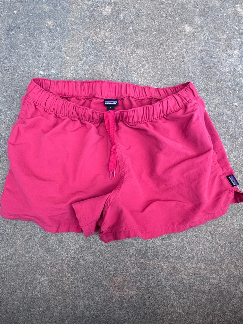Patagonia- ☀️ summertime staple ☀️ Worn Wear red micro shorts.  size Large